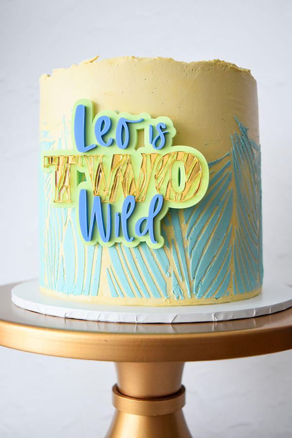 cake-charm-personalised-two-wild