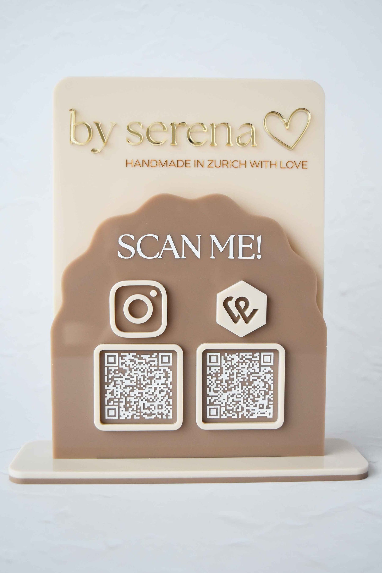 Business display with 2 qr-codes