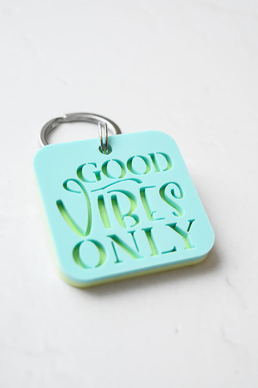 Keychain "Good vibes only"