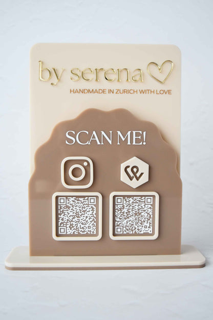 Business display with 2 qr-codes