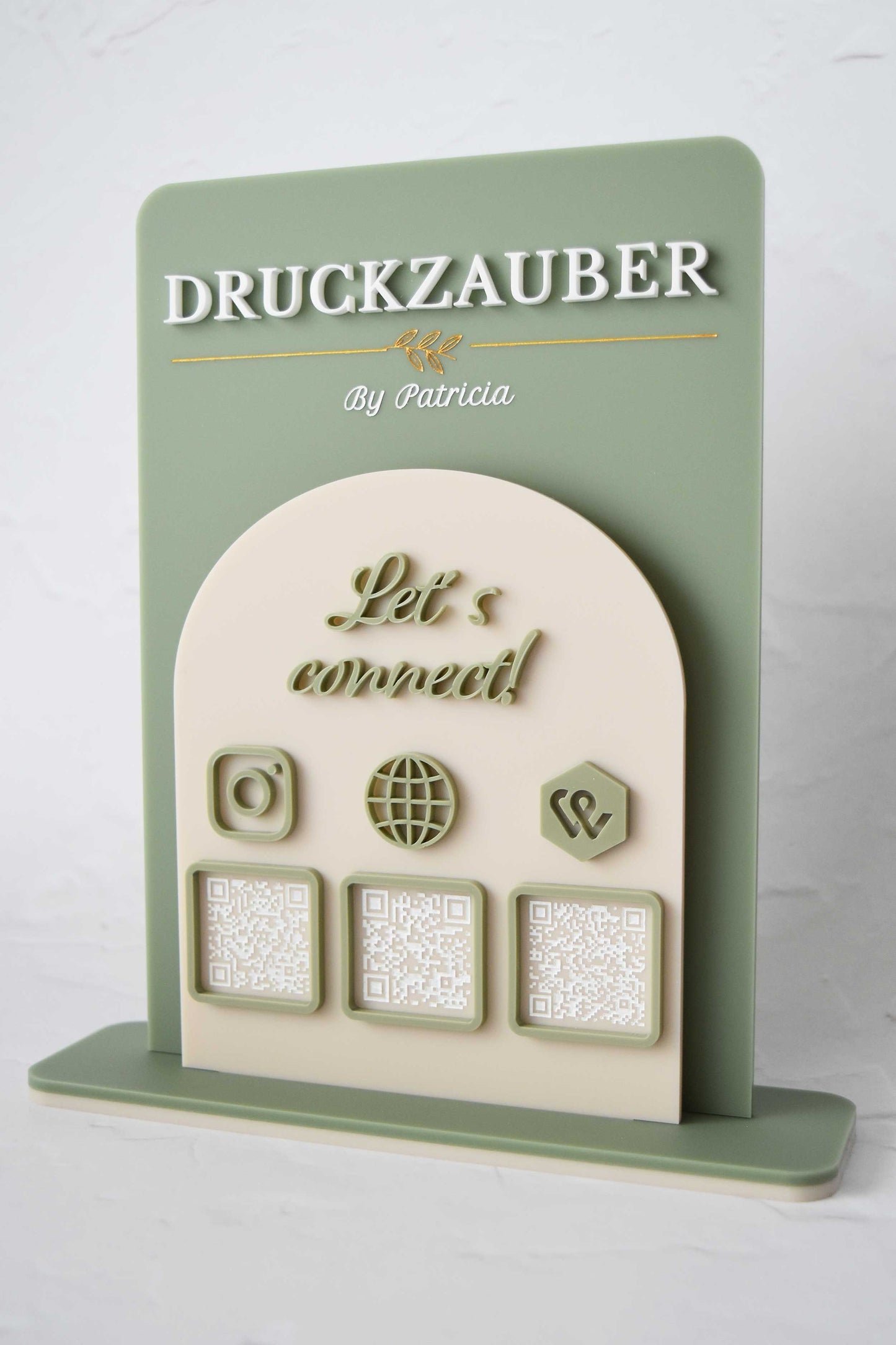 Business display up to 3 qr-codes
